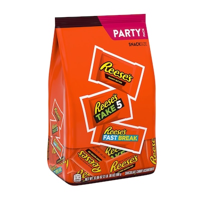 REESES Milk Chocolate Peanut Butter Assortment Snack Size Candy, Individually Wrapped, 32.06 oz, Bu
