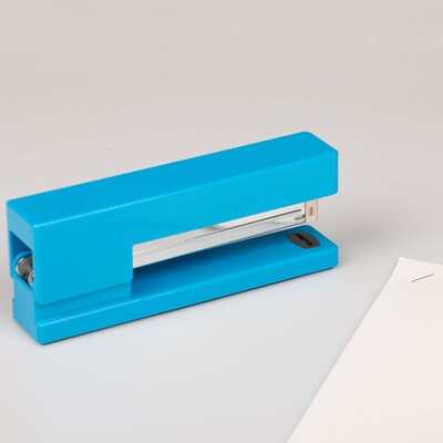 JAM Paper Modern Desktop Stapler, 10 Sheet Capacity, Blue (337BUZ)