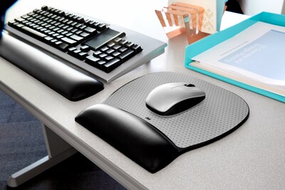 3M™ Precise Vertex Mouse Pad with Gel Wrist Rest, Non-Skid Base, Black/Silver (MW310LE)