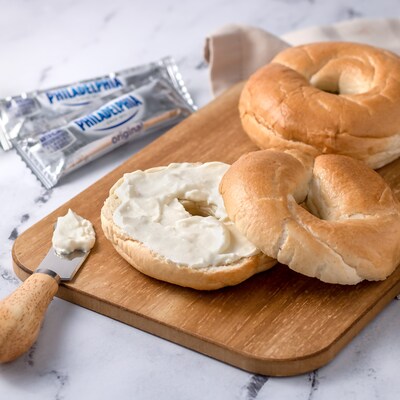 Burry Individually Wrapped Plain Bagel w/ Cream Cheese, 4.6 Oz, 6/Box (307-00370)