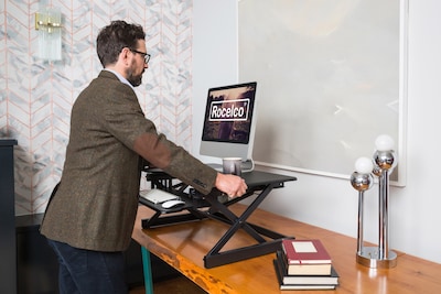 Rocelco 40"W 5"-20"H Adjustable Standing Desk Converter with Anti Fatigue Mat, Black (R DADRB-40-MAFM)