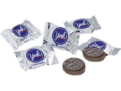 York Peppermint Patties Peppermint Dark Chocolate Candy Bar, 84 oz., 175/Box (HEC06643)