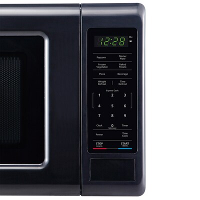 Magic Chef 0.7-Cu. Ft. 700W Countertop Digital Touch Microwave, Black (MC77MB)