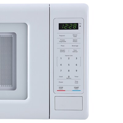 Magic Chef 0.7-Cu. Ft. 700W Countertop Digital Touch Microwave, White (MC77MW)