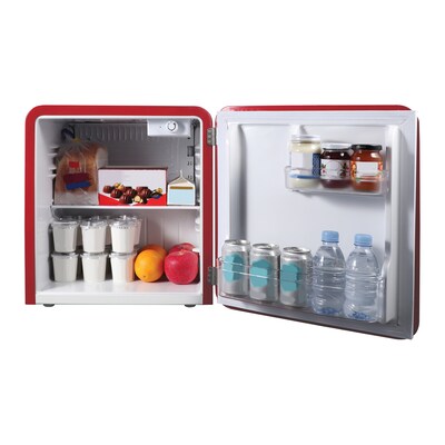 Magic Chef MCR16CHR 1.6-Cu. Ft. Retro Mini Fridge with Manual Defrost, Red