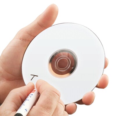 Verbatim 700 MB 80-Minute 52x CD-Rs, 100 Count Spindle (VTM94712)