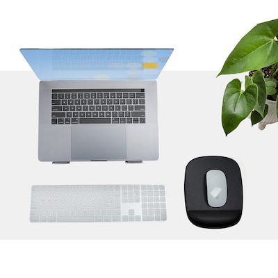 StarTech Ergonomic Gel Non-Skid Mouse Pad/Wrist Rest Combo, Black (B-ERGO-MOUSE-PAD)