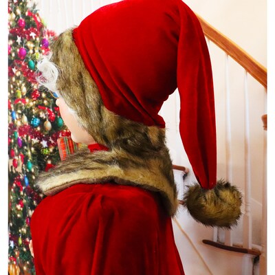 Fraser Hill Farm 58-In. Mrs. Claus Wearing Red Velvet (FMC058-0RD1)