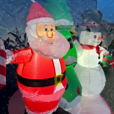 Fraser Hill Farm 6 ft. Prelit Santa and Snowman Snow Globe Inflatable, Multicolored (FHFSNWGLOBE062)