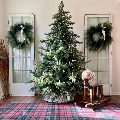 Fraser Hill Farm 6.5-Ft. Foxtail Pine Christmas Tree (FFFX065-0GR)