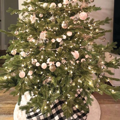 Fraser Hill Farm 6.5 ft. Foxtail Pine Pre-Lit Artificial Christmas Tree, 550 Lights (FFFX065-5GR)