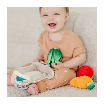 Melissa & Doug Multi-Sensory Market Basket Fill & Spill Infant Toy