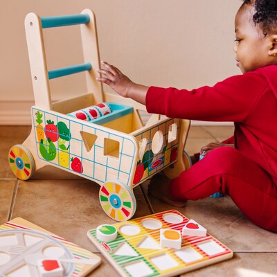 Melissa & Doug Wooden Shape Sorting Grocery Cart (30732)