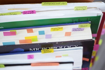 Post-it Flags, 1 Wide, Pink, 100 Flags/Pack (680-BP2)