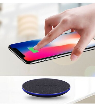 LAX Gadgets QI Fabric wireless Charger Black (QIFAB10W-BLK)