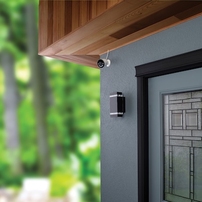 Lorex 4K Indoor/Outdoor Wi-Fi Security Camera with Smart Security Lighting, White (W881AAD-E)