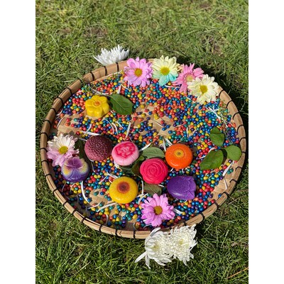 Yellow Door Sensory Play Stones – Flowers, Set of 8 (YUS1189)