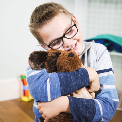 Bouncyband Happy Hugs Sensory Weighted Plush Bulldog (BBALPBD)