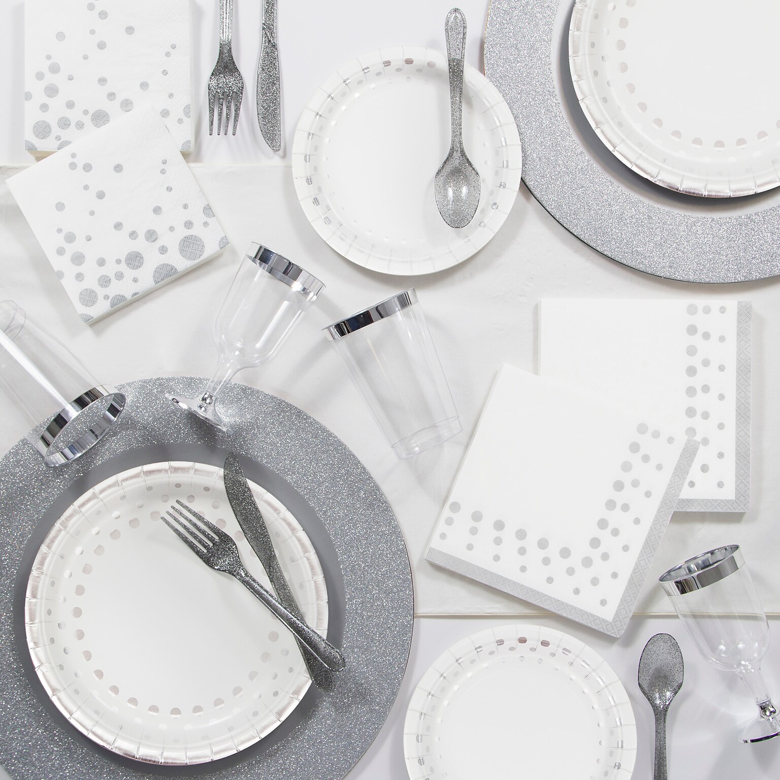 Creative Converting Sparkle and Shine Silver Deluxe Party Supplies Kit (DTC1836E2C)