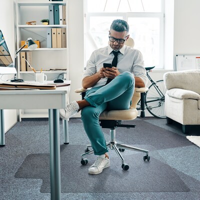 Floortex Ultimat Cleartex Carpet Chair Mat with Lip, 48" x 60", Designed for Medium-Pile Carpet, Clear Polycarbonate (1115223LR)