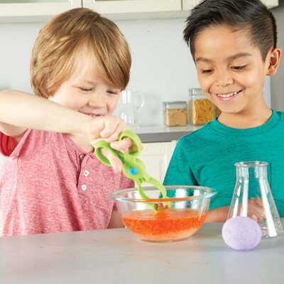 Learning Resources Beaker Creatures Reactor Pod, 35 Beaker Creatures (LER3818)