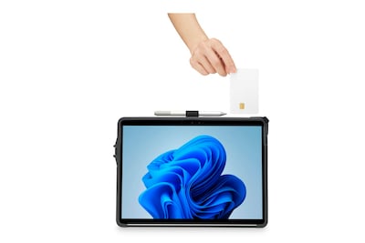 Kensington BlackBelt™ Rugged Case wIntegrated Smart Card Reader, HDMI for Surface Pro (9, 10) & Surface Pro Copilot+ (K62539WW)