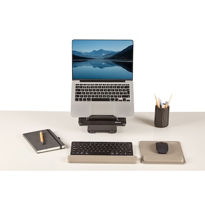 Fellowes Breyta Foam Mouse Pad/Wrist Rest Combo, Sand (100145443)