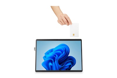 Kensington Smart Card (CAC) Reader Adapter for Surface Pro (9, 10) & Surface Pro Copilot+ PC 13" (11th Edition) (K63244WW)