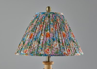 Adesso Faye 26.5"H Incandescent Table Lamp, Natural Wood/Multi-Color Floral Fabric Shade (1649-12)