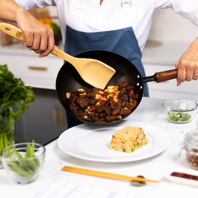 Joyce Chen Classic Carbon Steel 9.5 in. Frying Pan, Black (J21-0509)