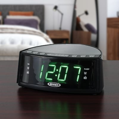 Jensen AM/FM Digital Dual-Alarm Clock Radio (JCR-160)