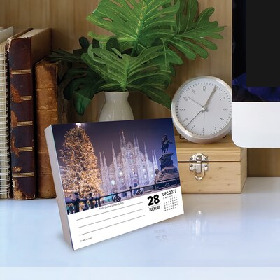 2027 Willow Creek Travel Junkie 6.2" x 5.4" Day-to-Day Calendar (63804)