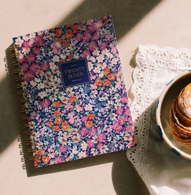 2027 Blue Sky Jessie James Decker 8" x 10" Calendar Year Daily Standard Planner Cover, Floral (164175)