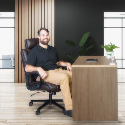 Regency DuraForce Big & Tall Ergonomic Executive Chair, 400 lb. Capacity, Brown (DUR001BR)