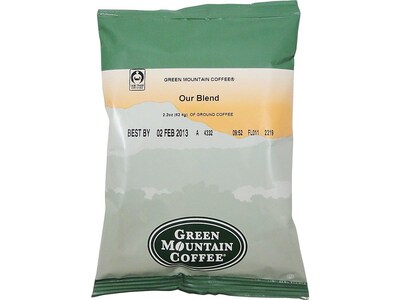 Green Mountain Our Blend Ground Coffee, Light Roast, 100/Carton (4332)