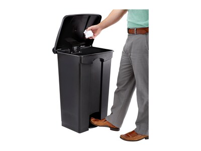 Safco Indoor Step Trash Can, Black Plastic, 23 Gal. (9923BL)