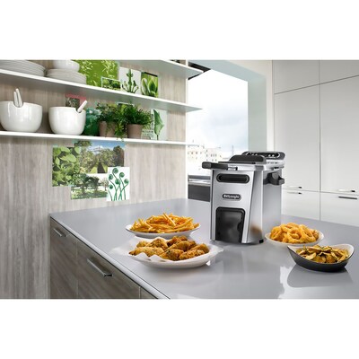 DeLonghi Livenza Deep Fryer with EasyClean System