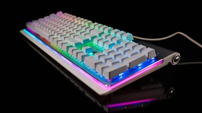 Velocilinx Boudica Wired Mechanical Gaming Keyboard, Silver/White (VXGM-KB104P-OBL-WH)