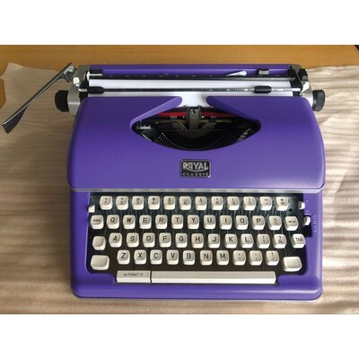 Royal Classic Manual Typewriter, Purple (9119Q)