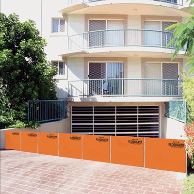 Quick Dam Universal Flood Gate, Flood Doorway Control, Expands 40"-45" (QDFG40)