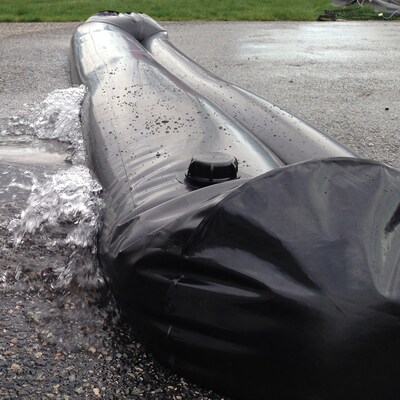 Quick Dam Universal Water Curb, Flood Control, 6.5" x 5', 1/Pack (QDWC65)