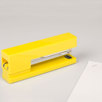 JAM Paper Modern Desktop Stapler, 10 Sheet Capacity, Yellow (337YEZ)