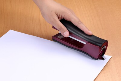 Bostitch Dynamo Desktop Stapler with Pencil Sharpener, 20-Sheet Capacity, Staples Included, Magenta (BOSB696RMAG)